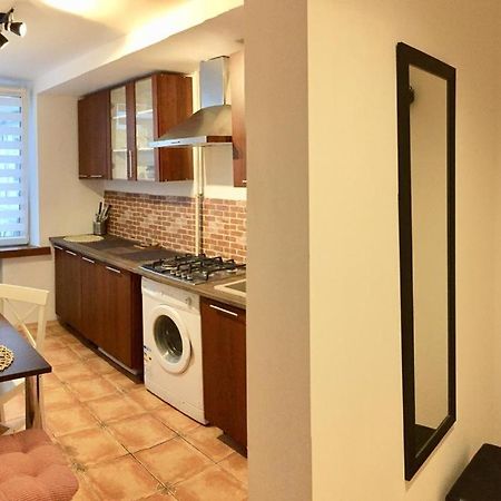 קריובה Old Town English Park Residence מראה חיצוני תמונה