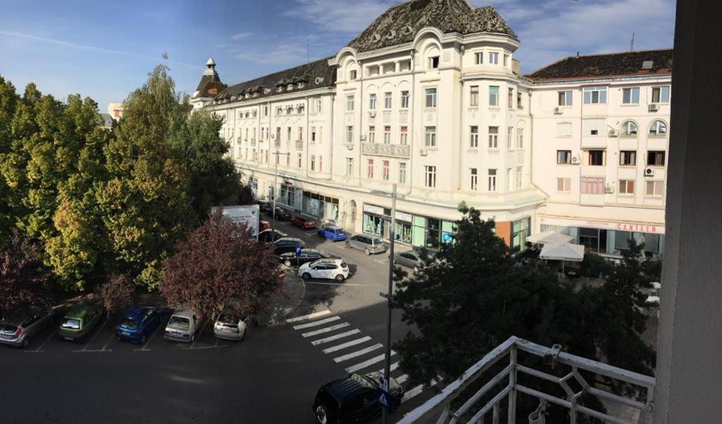 קריובה Old Town English Park Residence מראה חיצוני תמונה