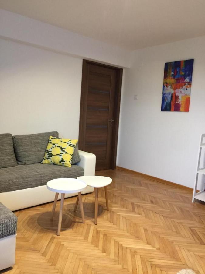 קריובה Old Town English Park Residence מראה חיצוני תמונה