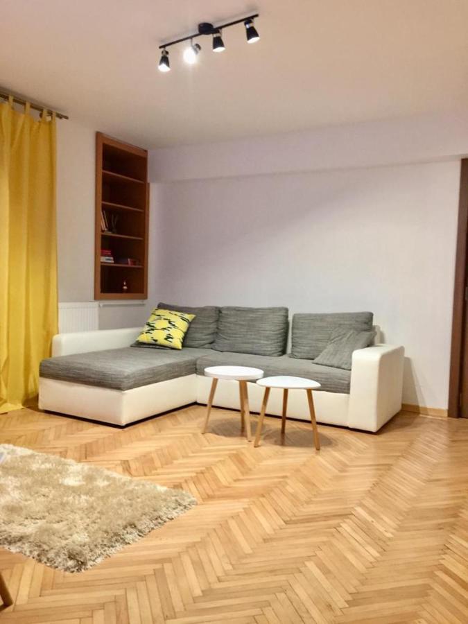 קריובה Old Town English Park Residence מראה חיצוני תמונה