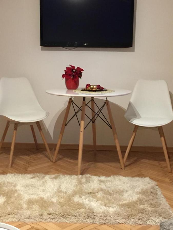 קריובה Old Town English Park Residence מראה חיצוני תמונה